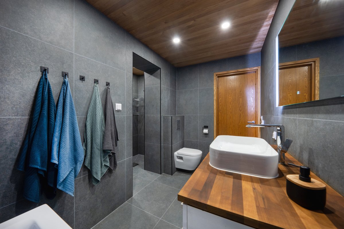 paarismaja saunaga dushinurgaga pesuruum