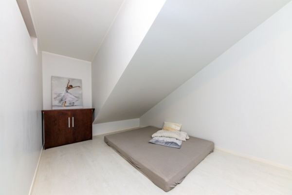 eraldi-magamistuba-pooningukorruse-korteris