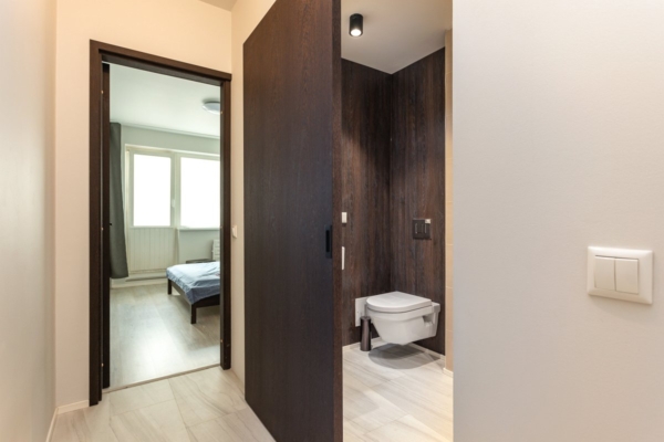 remonditud-paneelmaja-korteri-wc