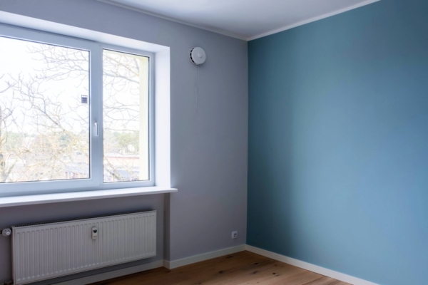 kapitaalremonditud-korteri-sinakas-sein