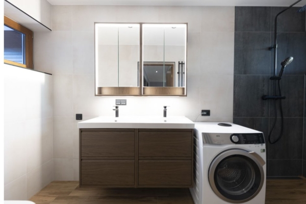 Ridaelamuboksi vannituba, mis valmis meistrite käe all 1 ridaelamu-remonditud-vannituba