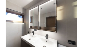 Tartu-Tartumaa 2 vannitoa-remont-valmis-too-kahe-valamuga-vannituba