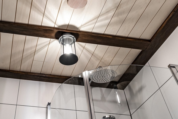 vannitoa-valgustite-paigaldamine-1